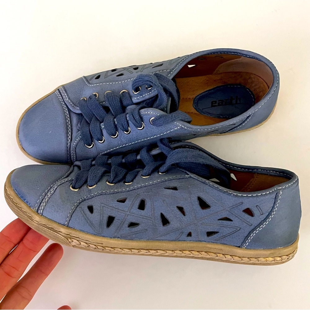 Earth shoes Kalso Pomelo blue leather sneaker